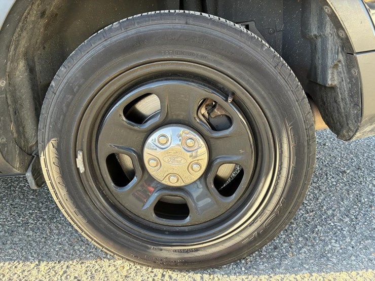 2018-ford-explorer-image-5