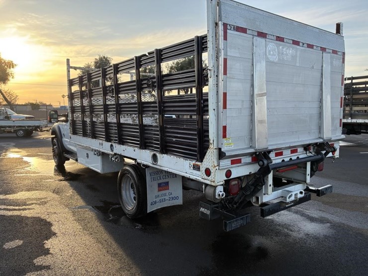 2016-ford-f550-image-5