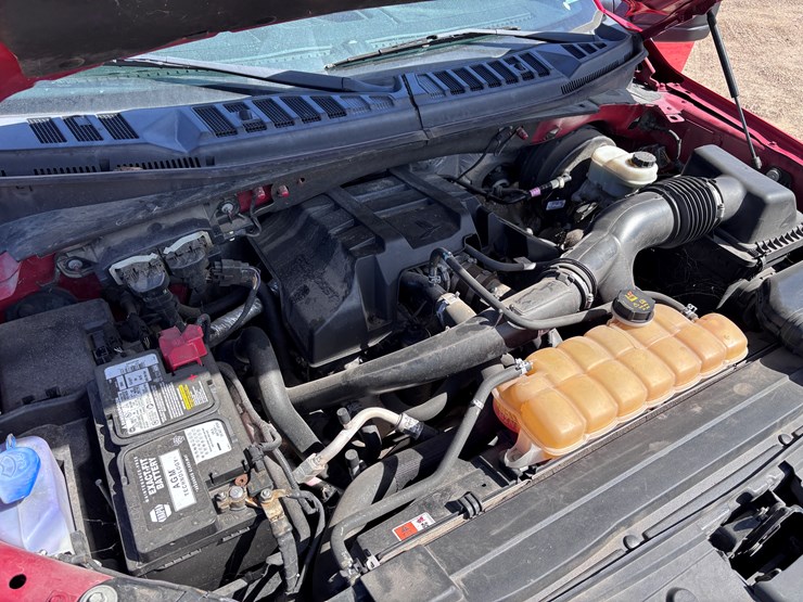 2016-ford-f150-xl-image-11