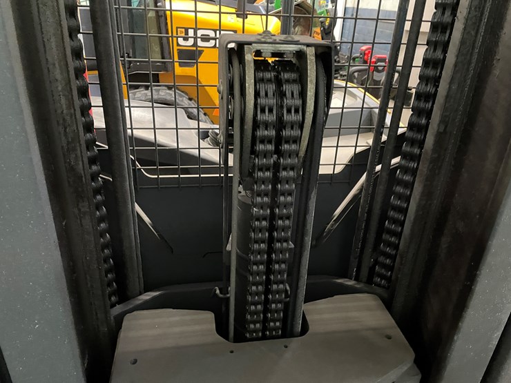 #225-•-jungheinrich-ride-on-electric-reach-truck-image-20