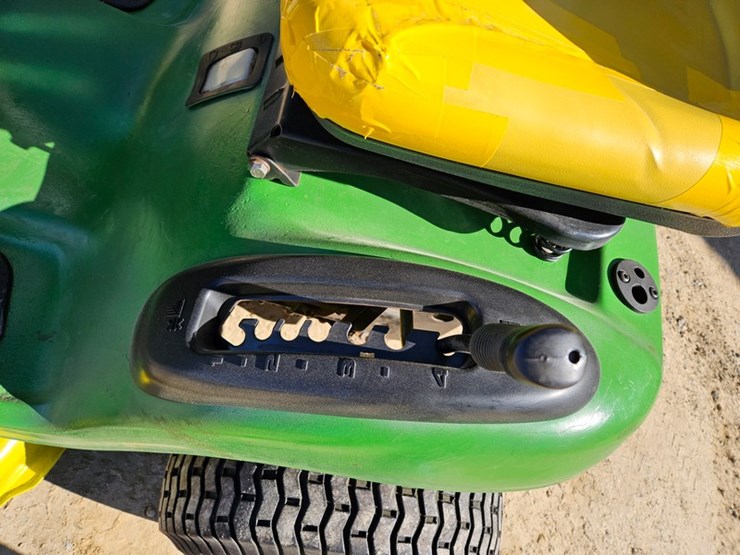 john-deere-l111-image-15