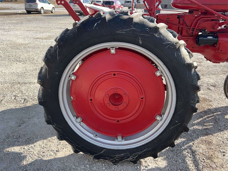 farmall-130-image-43