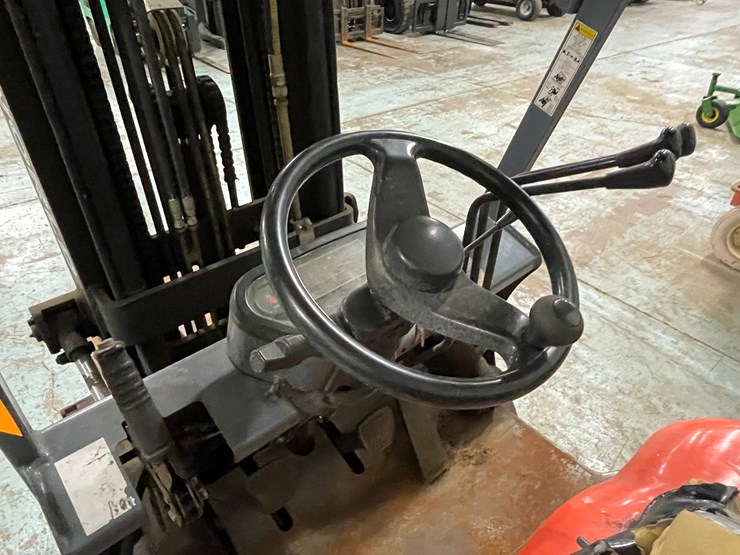 #170-•-world-lift-254-propane-forklift-image-28