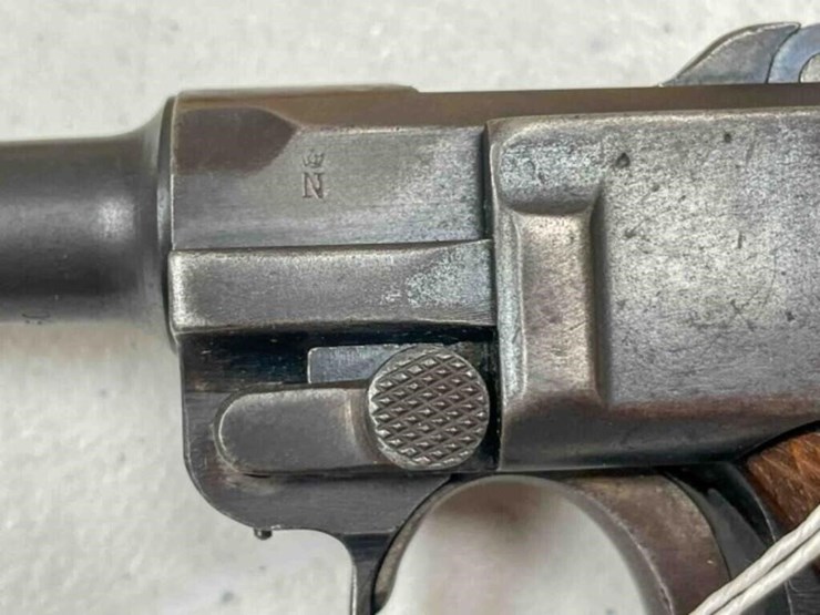 dwm-crown-luger-pistol-image-4