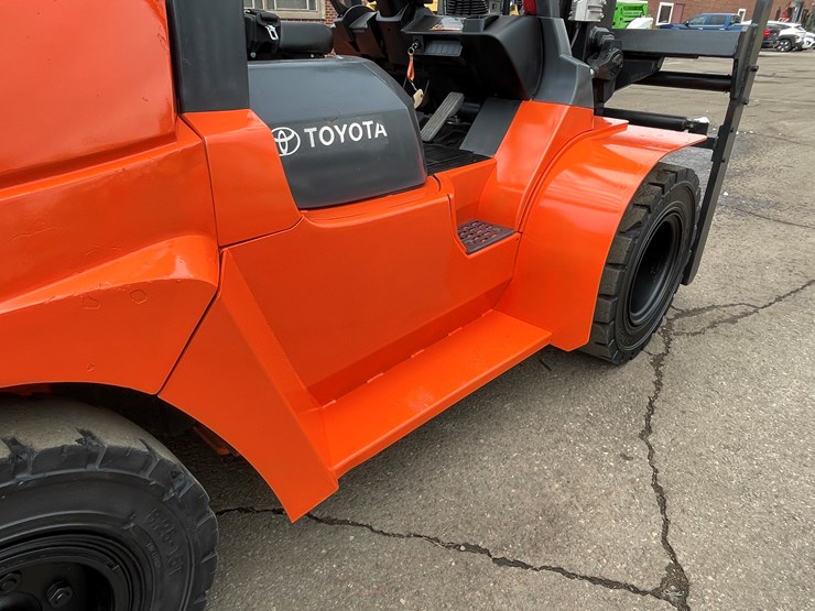 toyota-7fdu70-image-28