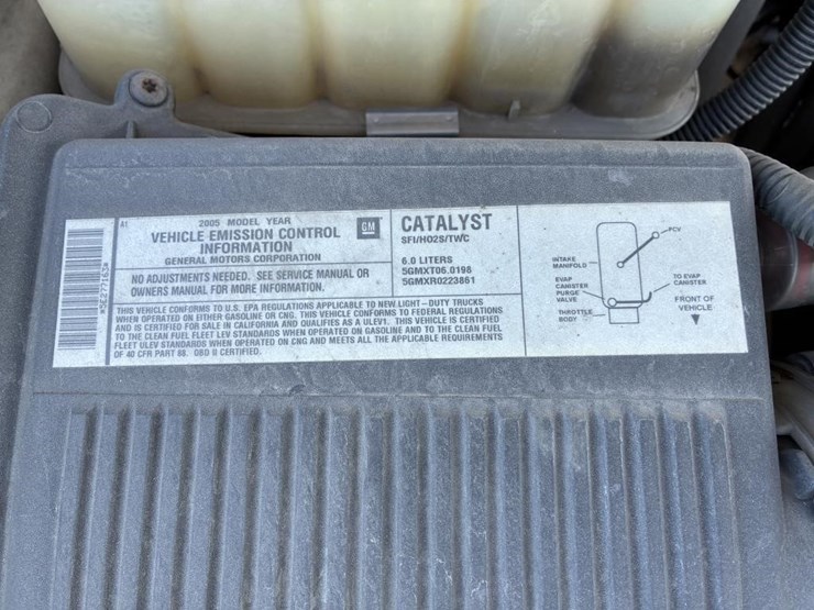 2005-chevrolet-silverado-2500-image-8