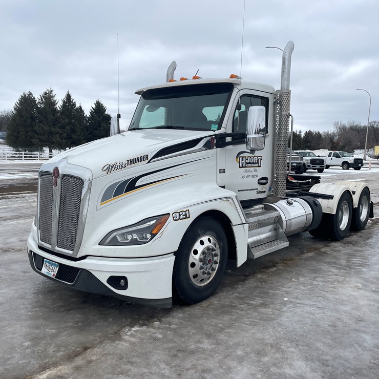 2022 KENWORTH T680
