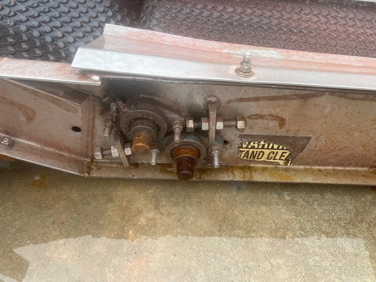 adams-under-truck-conveyor-image-6