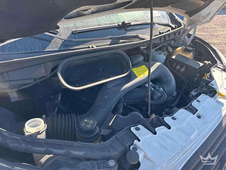 2016-ford-transit-image-5