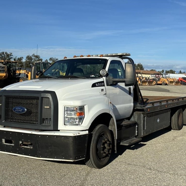 2016 FORD F650