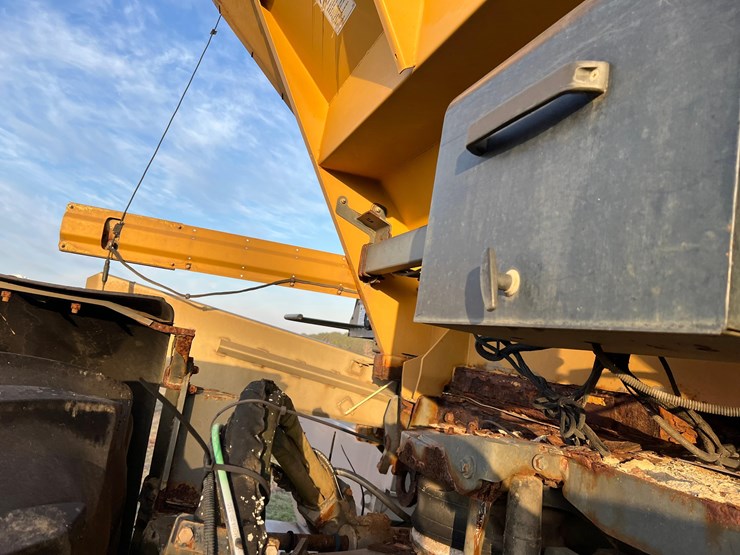 2012-ag-chem-rg1100-image-30