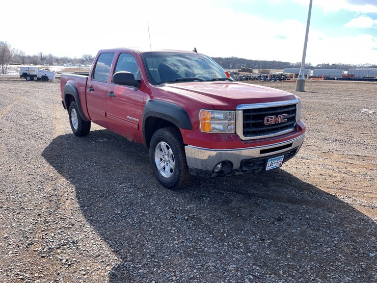 #1525-•-2012-gmc-sierra-sle-pickup-truck-(has-mn-title)-image-7