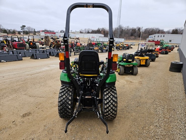 john-deere-1025r-image-4