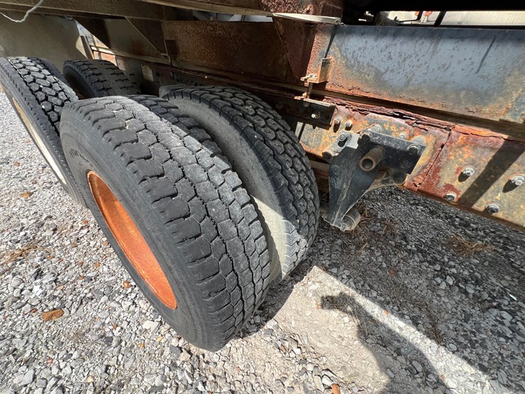 freightliner-tender-truck---adams-tender-image-22