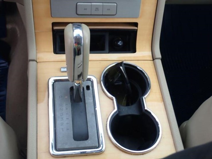 2009-lincoln-navigator-image-22