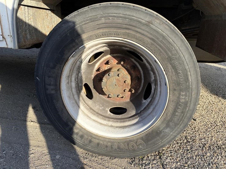 2011-ford-f550-sd-image-5