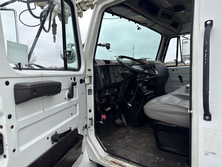 2000-international-4900-image-26