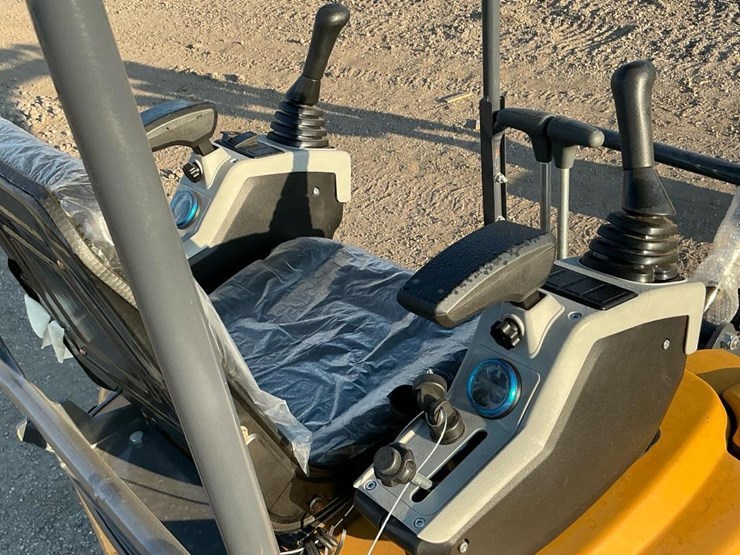 #1153-•-unused-sdle20-mini-excavator-image-25