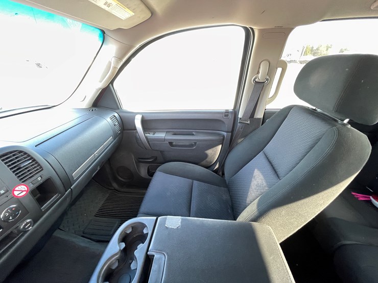 #1525-•-2012-gmc-sierra-sle-pickup-truck-(has-mn-title)-image-30