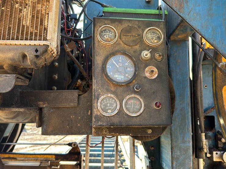 #126-•-2018-baker-3665d-hydraulic-portable-bandmill-image-8