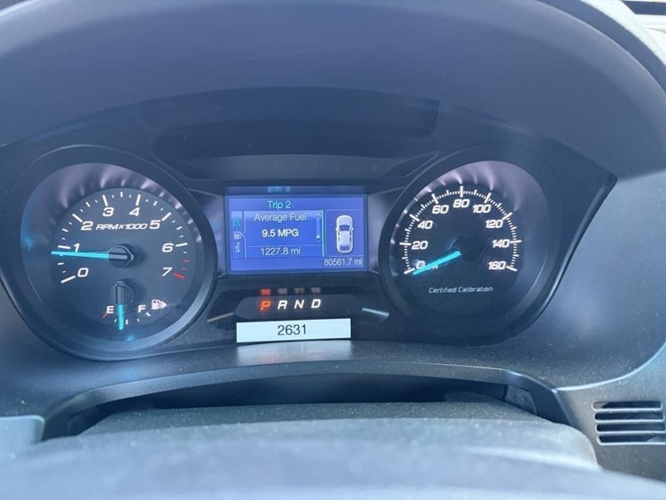 2014-ford-explorer-image-15