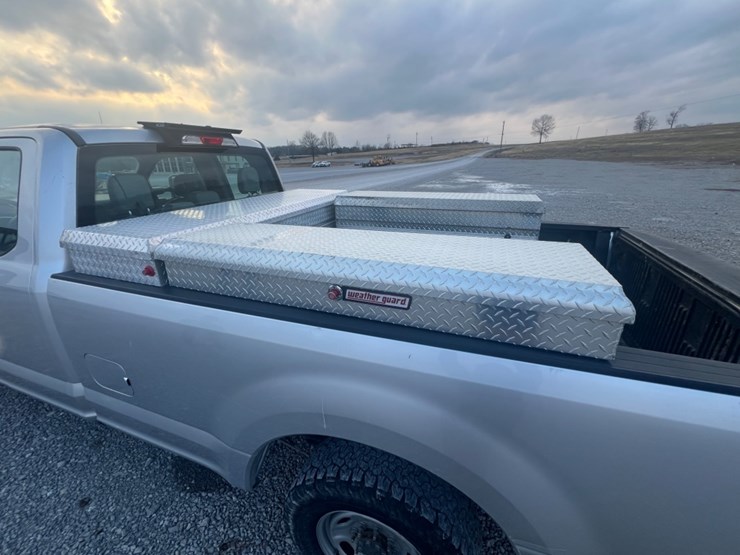 2017-ford-f250-xl-image-6