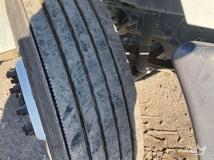 2014-international-durastar-4300-image-30