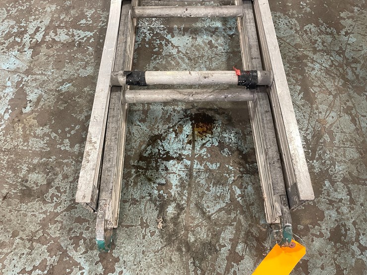 #7653-•-aluminum-extension-ladder-image-5