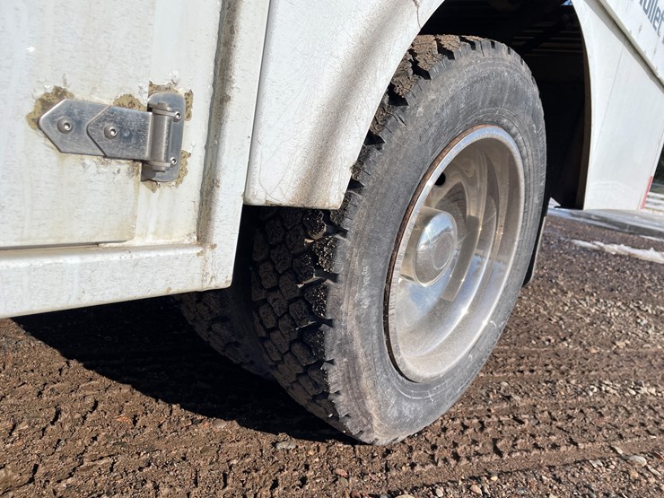 1999-ford-f550-image-8