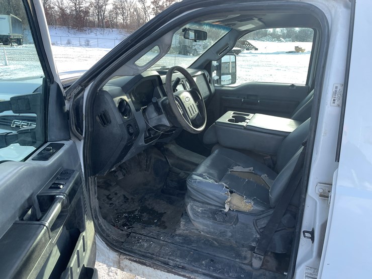 2013-ford-f250-image-44