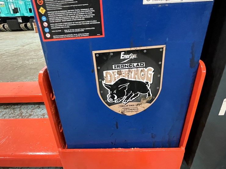 #231-•-toyota-ride-on-electric-pallet-jack-image-12