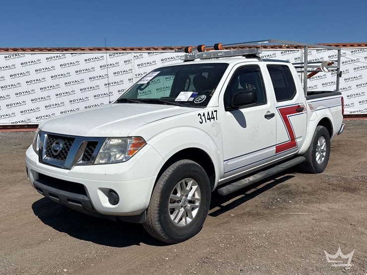 2015-nissan-frontier-image-1