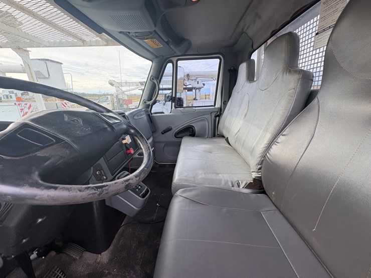 2003-international-durastar-4300-image-17