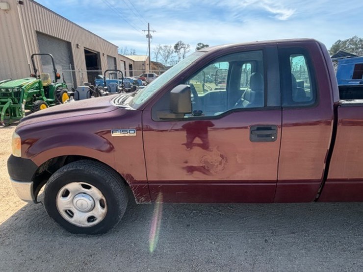 2005-ford-f150-xl-image-13