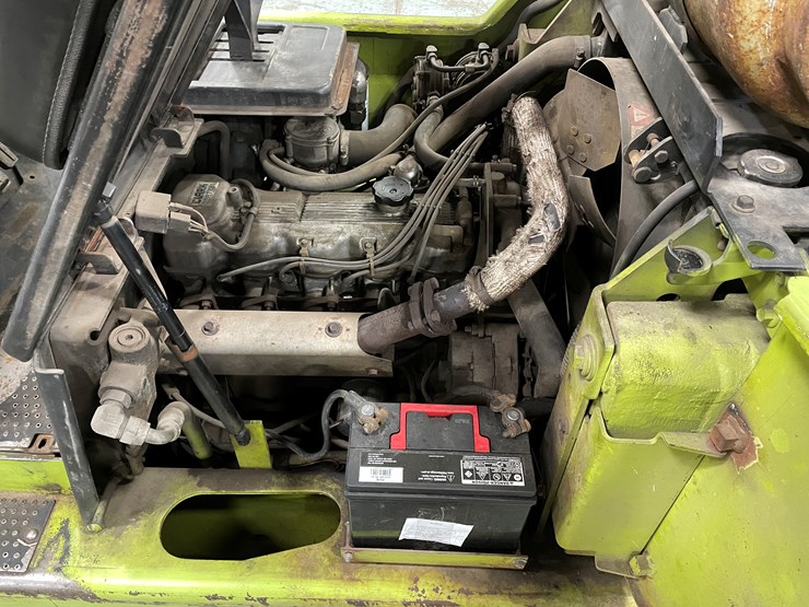 #172-•-clark-gcs25-propane-forklift-image-32