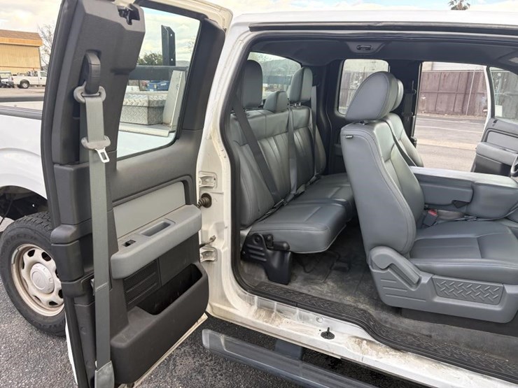 2013-ford-f150-xl-image-9