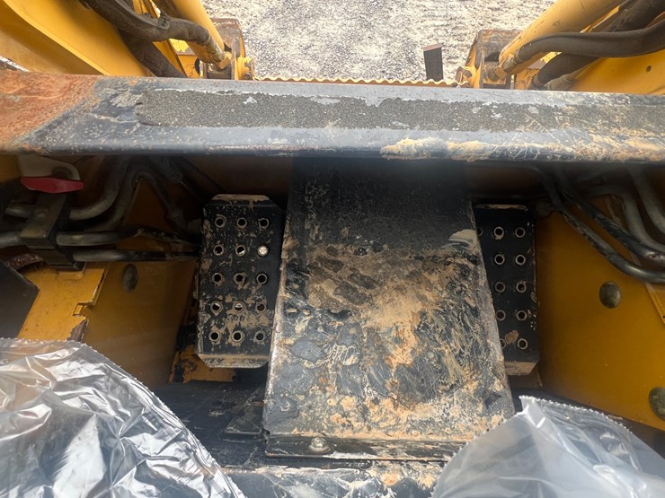 deere-ct322-image-18