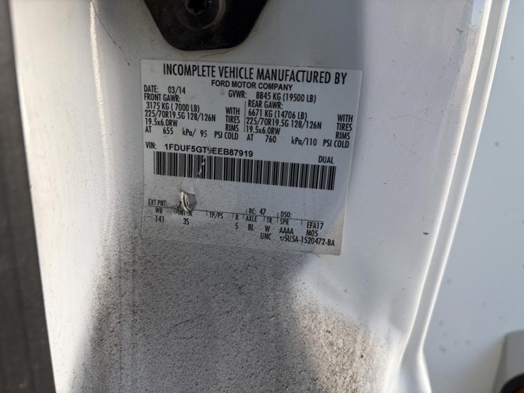 2014-ford-f550-image-19