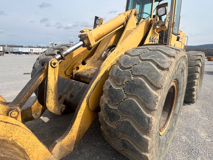 1992-john-deere-644-image-11