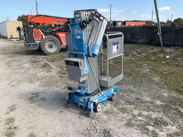 2007-genie-awp30s-image-1