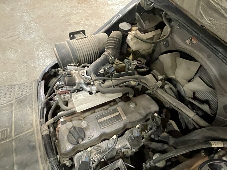 #168-•-2015-komatsu-25-propane-forklift-image-36