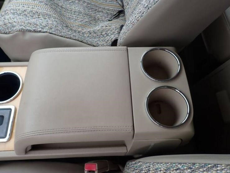 2009-lincoln-navigator-image-23