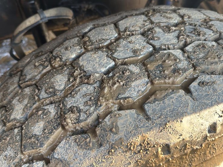 #119-•-2018-kenworth-log-truck-image-31