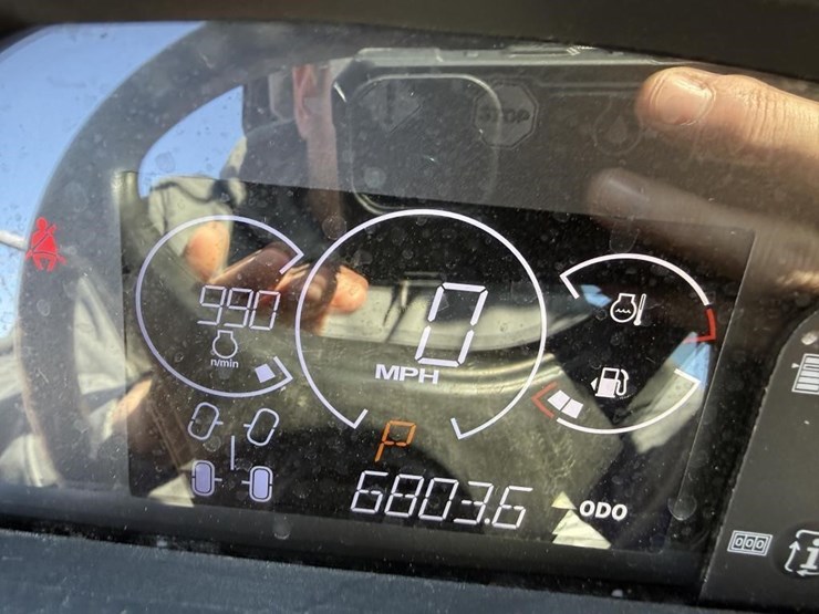 john-deere-xuv-835m-utv-image-11