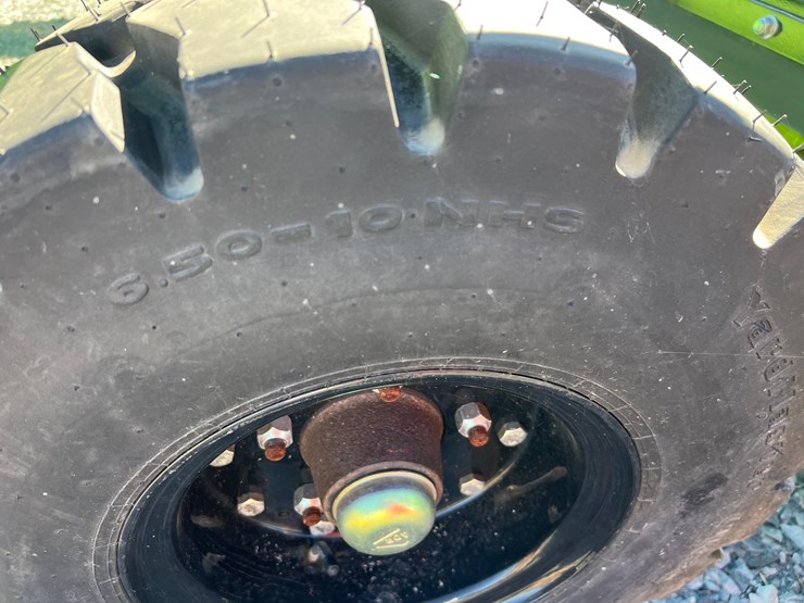 2022-white-251-image-15