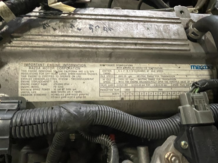 #174-•-2006-hyster-s30-propane-forklift-image-32