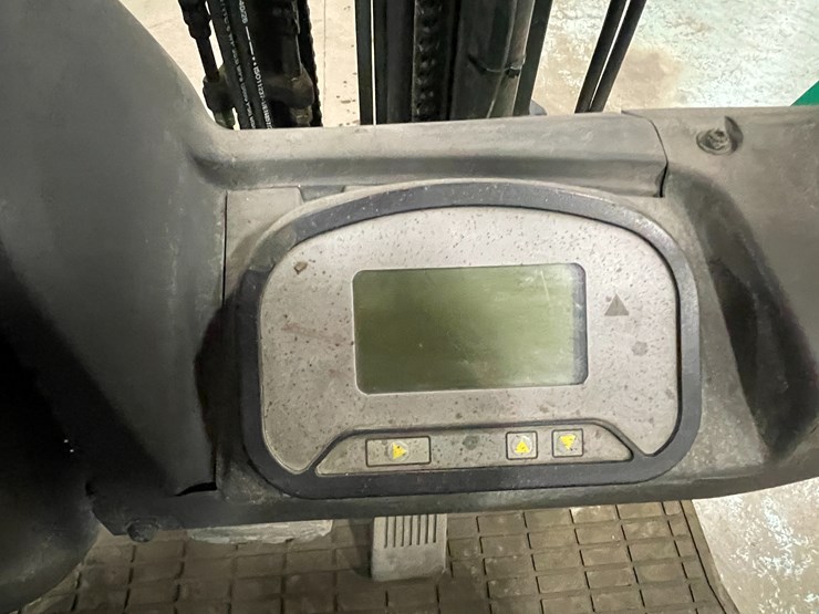 #166-•-2014-mitsubishi-electric-forklift-image-27