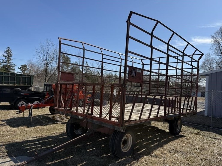e-z-trail-16'-hay-wagon-image-1