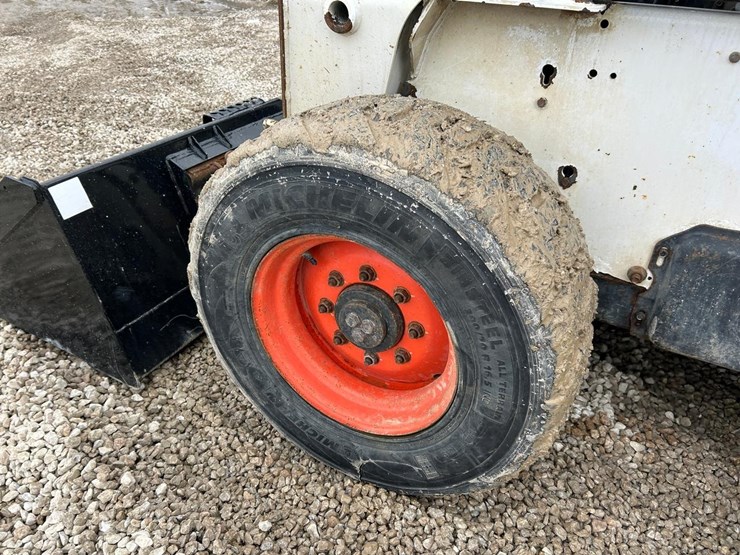 bobcat-s300-image-16