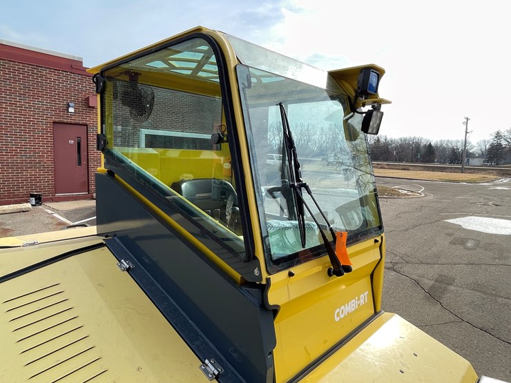 #119-•-2021-combilift-combi-rt-rough-terrain-8,000-lbs.-forklift-(demo)-image-40